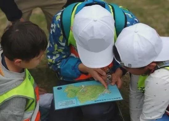 粉日|去户外定格温馨家庭时光ag真人平台第一游戏周五宠(图3) 粉日|去户外定格温馨家庭时光ag真人平台第一游戏周五宠(图3)